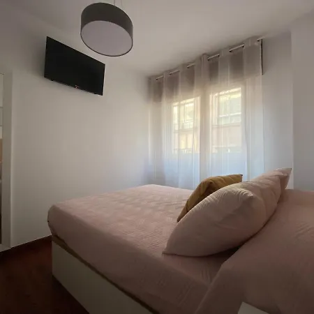 Centro Urbano, Comodo Y Funcional Lalín
