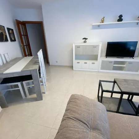 Centro Urbano, Comodo Y Funcional * Lalin