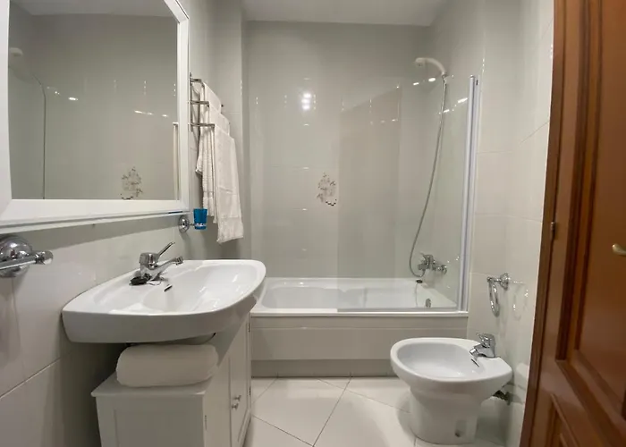 Centro Urbano, Comodo Y Funcional Лалин